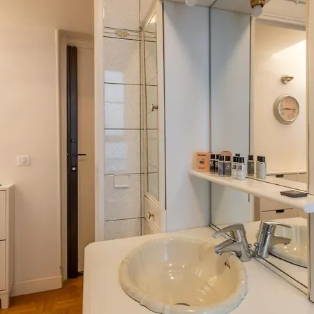 Bergers 2 - Cozy Near Eiffel Tower. Apartment *