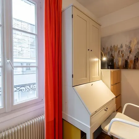 Apartment Bergers 2 - Cozy Near Eiffel Tower. Paris
