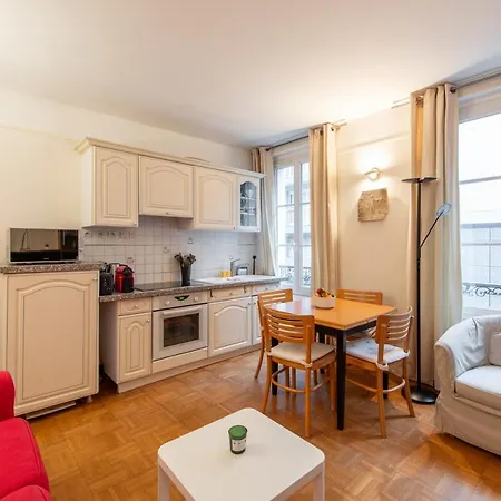 Bergers 2 - Cozy Near Eiffel Tower. Apartment *